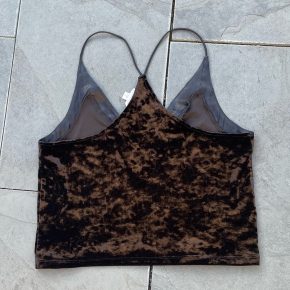 Urban Outfitters SiIence + Noise Black velvet & satin slip cropped camisole Sz S - Picture 2 of 3